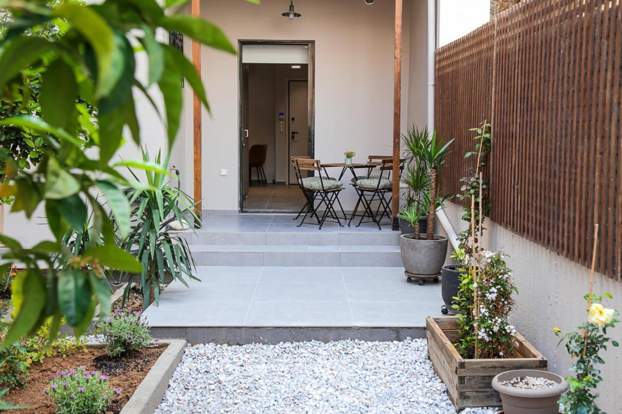 Caravin Wanderhome, 5 Min From Metro Nea Ionia Athens Exterior photo