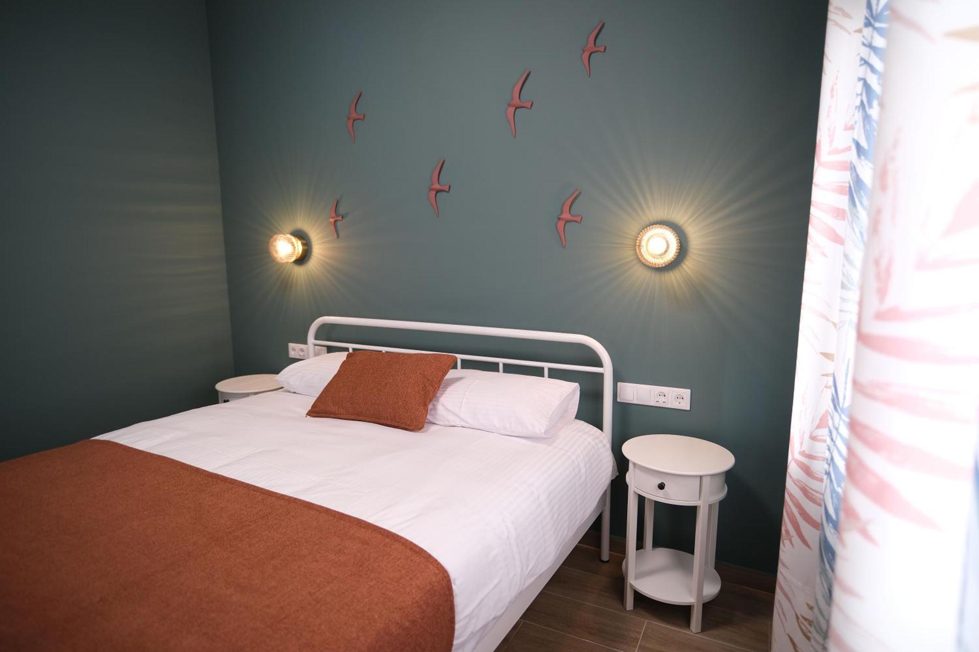 Caravin Wanderhome, 5 Min From Metro Nea Ionia Athens Exterior photo