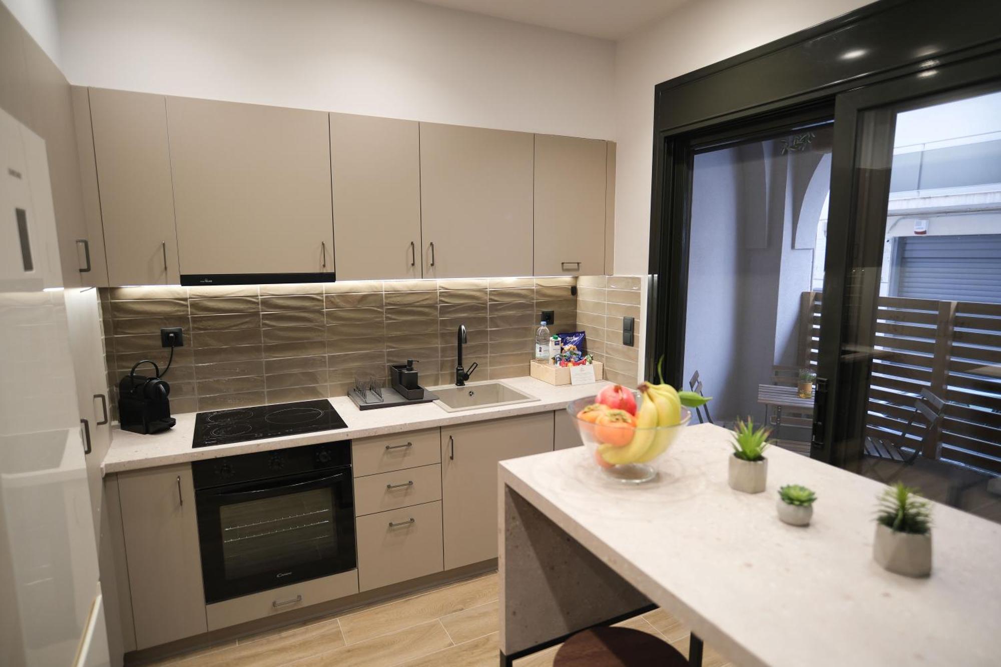 Caravin Wanderhome, 5 Min From Metro Nea Ionia Athens Exterior photo