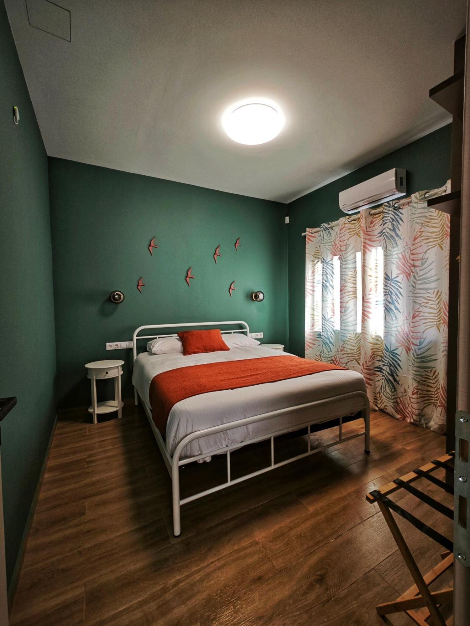 Caravin Wanderhome, 5 Min From Metro Nea Ionia Athens Exterior photo